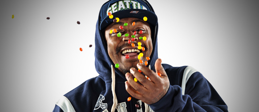 Marshawn Lynch tosses Skittles in the air